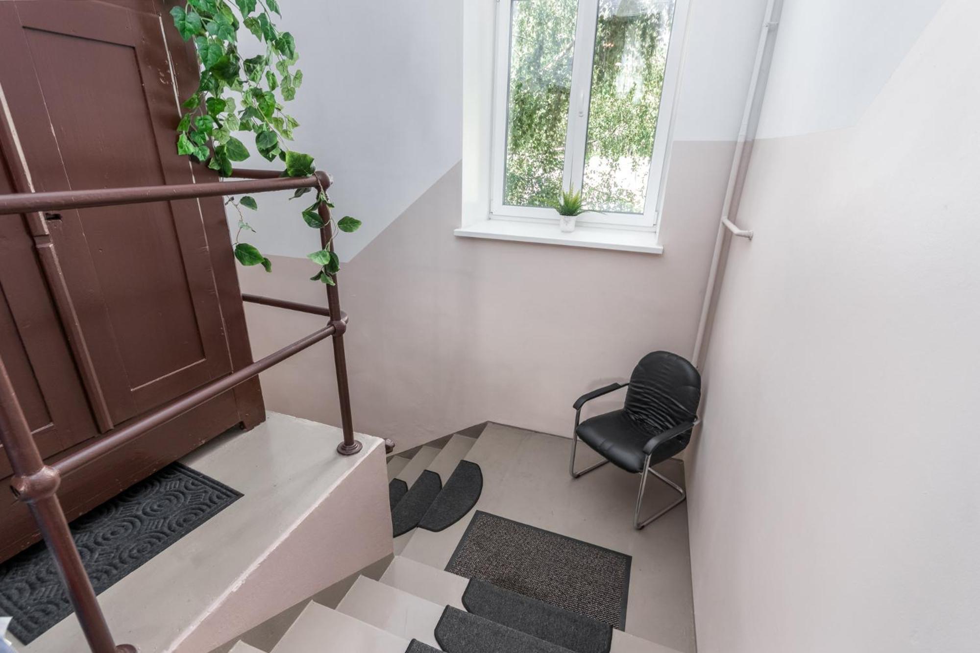 Elegant Apartment In Historical Centre & Free Locked Parking Riga Exterior photo